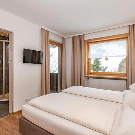 Gasthof-pension Wulfenia