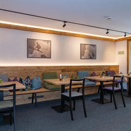 Gasthof-pension Wulfenia Gargellen