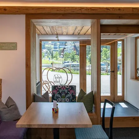 Gasthof-pension Wulfenia