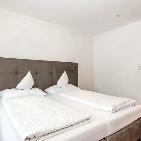 Gasthof-pension Wulfenia Guest house