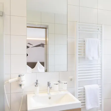 Gasthof-pension Wulfenia 3*