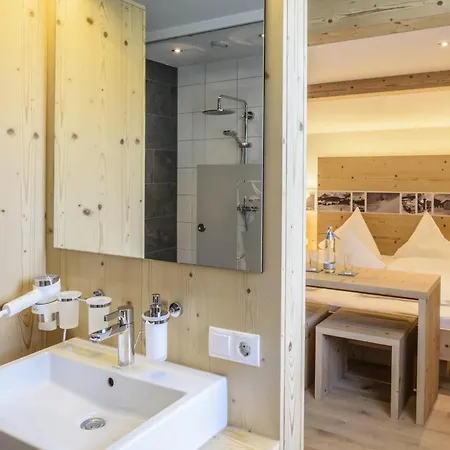 Gasthof-pension Wulfenia