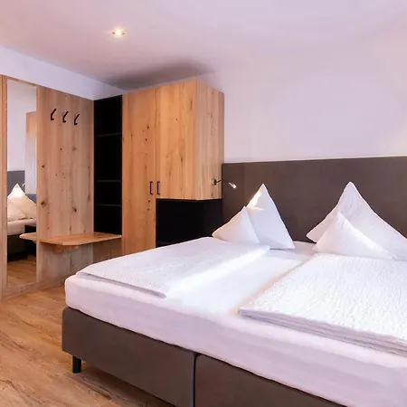 Gasthof-pension Wulfenia Πανσιόν