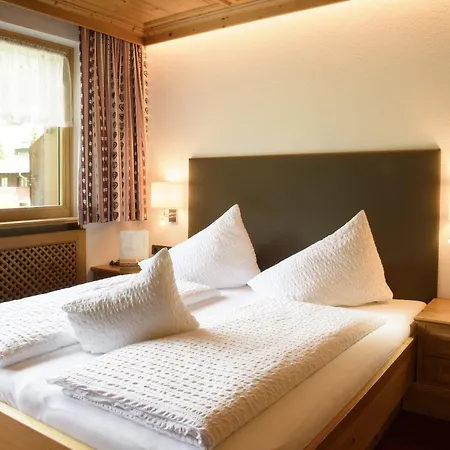 Gasthof-pension Wulfenia Gargellen