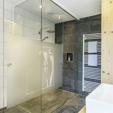 Konukevi Gasthof-pension Wulfenia 3*
