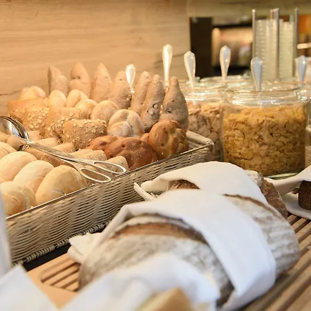 Gasthof-pension Wulfenia Gasthuis Gargellen