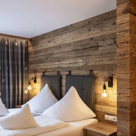 Gasthof-pension Wulfenia Pensionat