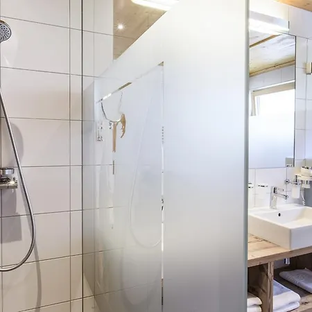 Gasthof-pension Wulfenia