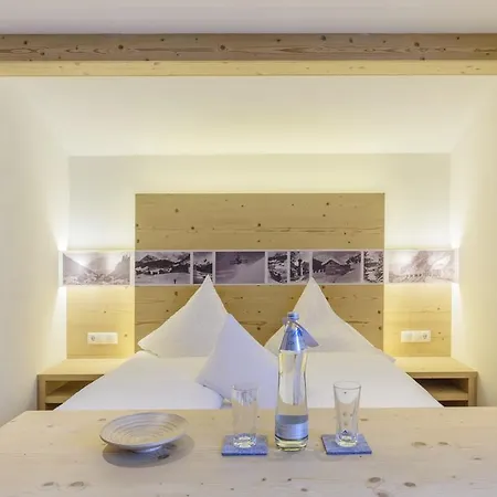 Gasthof-pension Wulfenia Gargellen