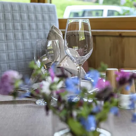Gasthof-pension Wulfenia Guest house