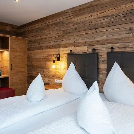 Gasthof-pension Wulfenia Gargellen