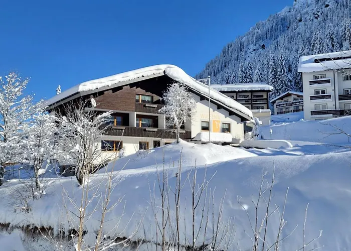 Gasthof-pension Wulfenia Guest house